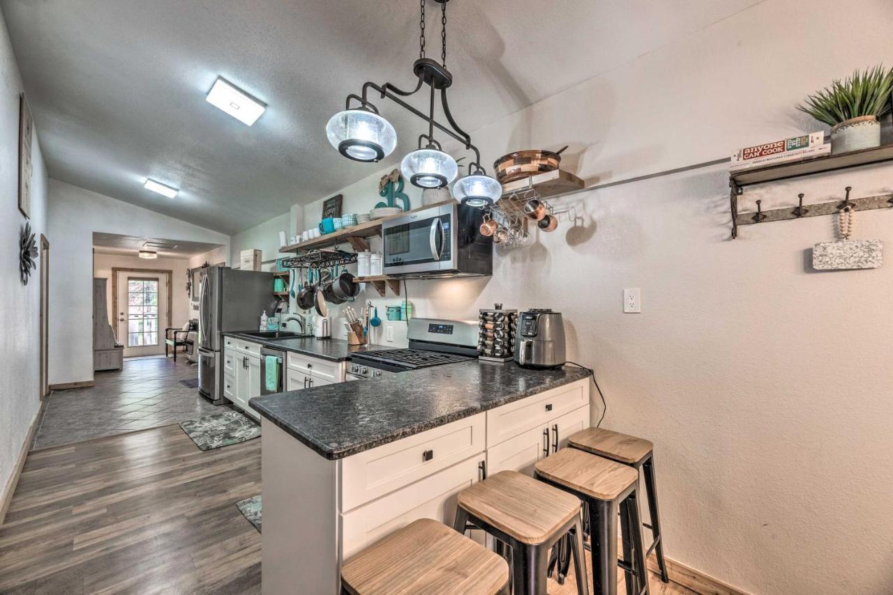 Tranquil Cabin With Stream And Deck Near Dtwn Ruidoso! 외부 사진